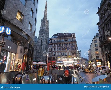 Stephansplatz St Stephen Cathedral Square In Vienna Editorial Stock
