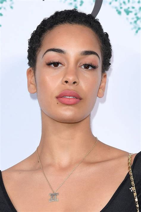 Nazanin shahnavaz speaks with jorja smith about adjusting to her quick ascendance in the smith has now been collaborating with the likes of stormzy, kali uchis and drake—appearing twice on the everyone has an opinion on what you're doing. Jorja Smith beauty: Makeup, hair and skincare | Glamour UK