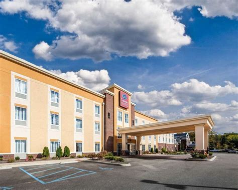Welcome to comfort inn & suites wadsworth. Comfort Suites Marietta, OH - See Discounts