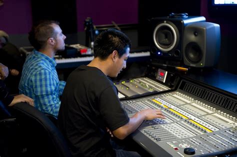 6 Healthy Tips To Be A Better Audio Engineer