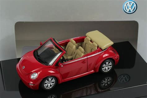 Vw New Beetle Cabrio Rot Werbemodell Autoart 1y00993003zr59757 In Der