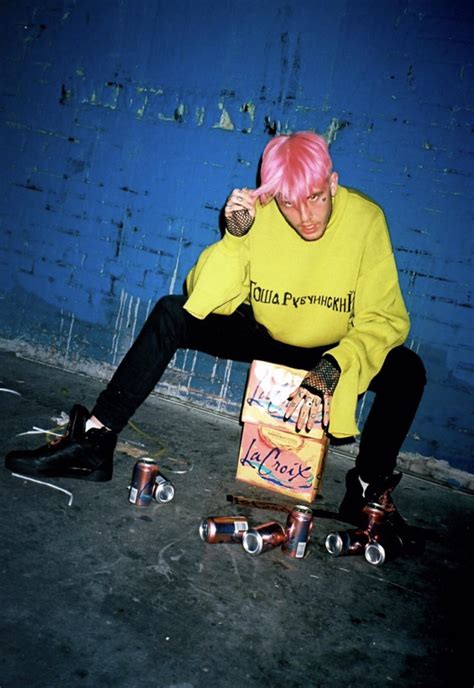 It explains how smokeasac, and featuring artists lil peep and tracy, don't want to die of an overdose. What is lil peep most underrated Song ? ( in my opinion ...