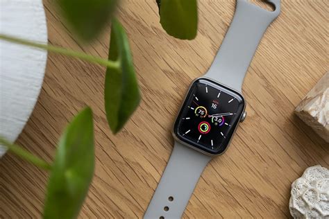 Apple watch se vs series 6 vergleich | für wen lohnt sich welche apple watch mehr? A Week On The Wrist: The Apple Watch Series 5 Edition In ...