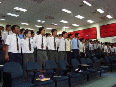 Tan sri muhyiddin yassin made a surprise visit to sekolah sultan alam shah in putrajaya on thursday to congratulate students. SEKOLAH SULTAN ALAM SHAH, PUTRAJAYA ~ Pusat Latihan ...