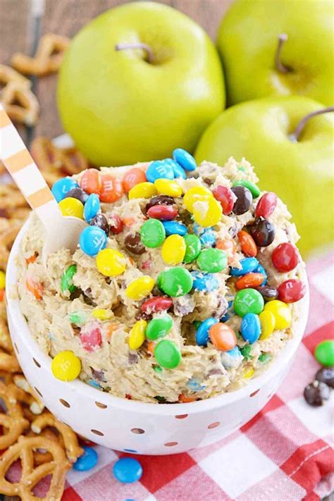 40 Easy Dip Recipes Best Party Dips Country Living