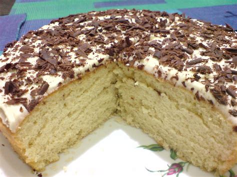 Niharis Cookbook Sponge Cake With Vanilla Butter Cream