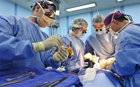 Surgical Tech to Surgeon: How Are They Different? | AIMS Education