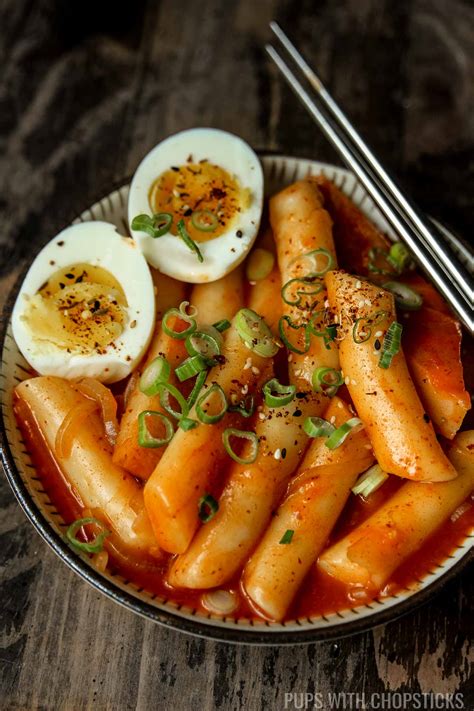 Easy Tteokbokki Korean Spicy Rice Cakes Pups With Chopsticks