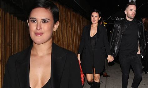 Rumer Willis Flashes Cleavage And Leg In A Plunging Lbd Daily Mail Online