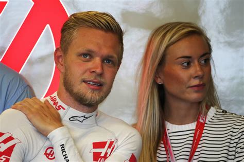 The british driver has previously opened up about not fully embracing his celebrity status admitting to the in the pink podcast that he. Magnussen makes a decent proposal to girlfriend Louise