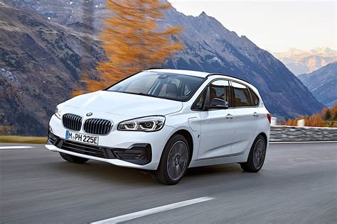 Bmw 2 Series Active Tourer F45 Specs And Photos 2018 2019 2020