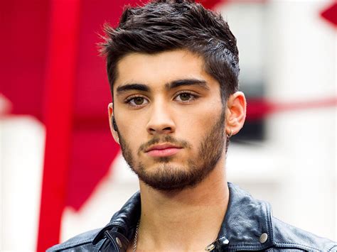 Zayn malik and gigi hadid are dating again after being spotted on his has gigi hadid moved on from zayn malik with bachelorette star tyler cameron? Zayn Malik stuns fans with his version of 'Allah Duhai Hai ...