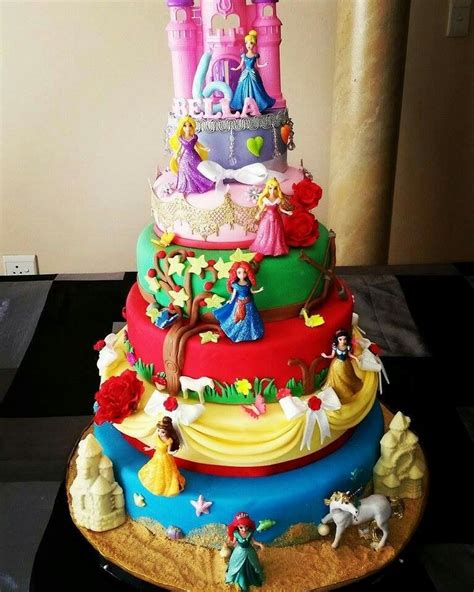 Idea By Olivia On A Mixture Of Disney Princesses Cakes Princess Birthday Cake Disney Birthday