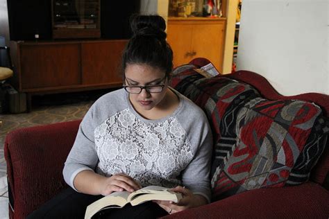 Support Group For Latina Teens In Milwaukee Confronts Depression