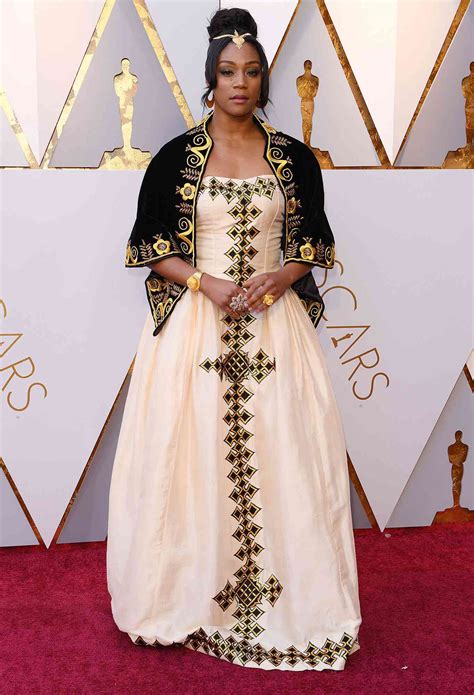 Tiffany Haddish Wears Traditional Eritrean Gown To 2018 Oscars
