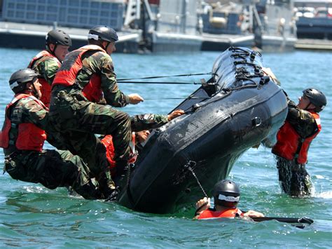 the first woman has passed naval special warfare s selection course here s the grueling 72 hour
