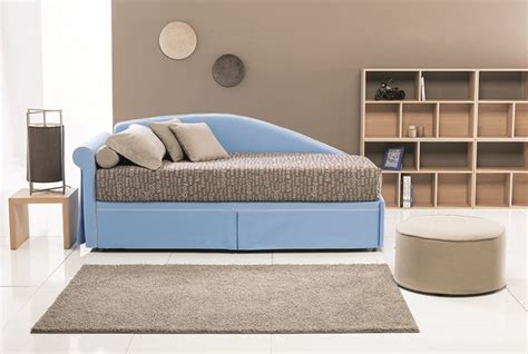 Molto frequentemente il divano letto singolo dispone di un secondo letto estraibile: Letti singoli per bambini - Camerette moderne