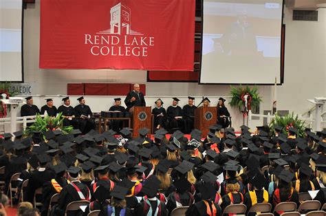 Class Of 2015 Graduates 610 From Rend Lake College Standalone Photo Rend Lake College
