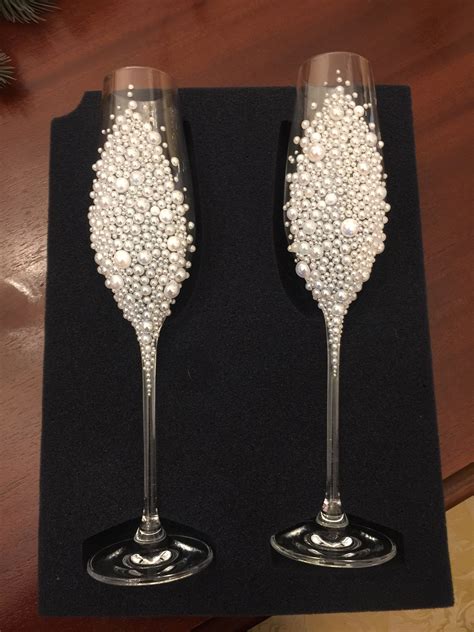 Pearl Embellished Champagne Flutes Wedding Toasting Glass Size Only 100 00 In 2020