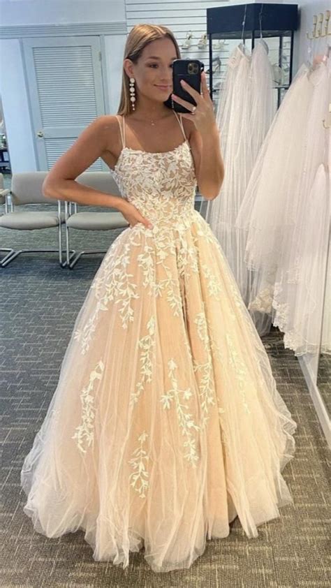Simple Spaghetti Straps A Line Lace Appliques Tulle Long Prom Dress