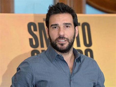 Edoardo leo born 21 april 1972 is an italian actor director and screenwriter l arte del racconto edoardo leo life and career selected filmography referenc. Il nuovo film di Edoardo Leo a Matera. Al via i casting - basilicata24.it