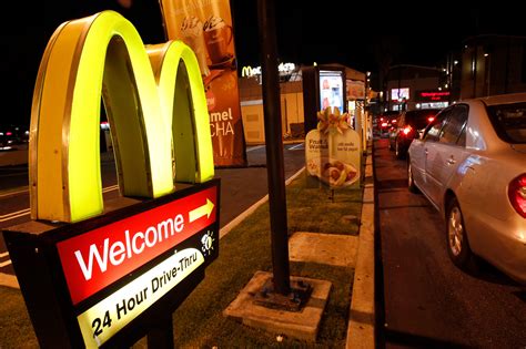 Mcdonalds Is Finally Addressing Its Insanely Long Drive Thru Lines