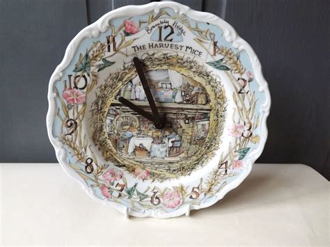 Waiting in line at the post office? #BramblyHedge The Harvest Mice #Clock NOT WORKING, Royal # ...