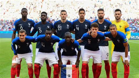 Comme martial, ferland mendy est actuellement. Equipe de France : les Bleus doivent faire face au racisme ...