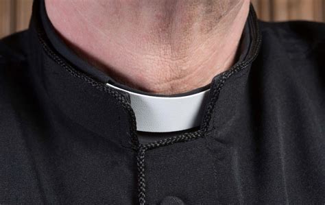 Sacerdote Acusado De Abuso Sexual Se Suicida En Iglesia De Francia Cc News