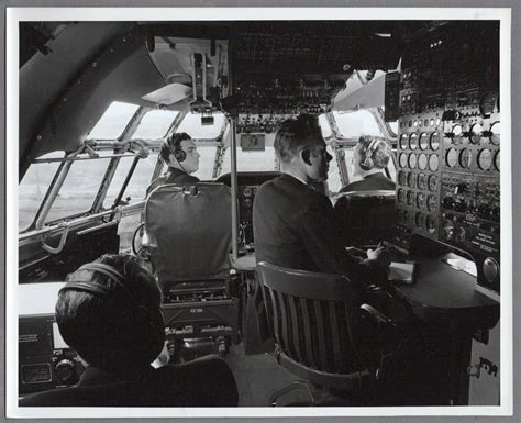 Ukitmboeing Stratocruiser 377 Flight Deck Large