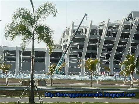 One of the structural repair jobs on the roof was scheduled on the day of the collapse itself, along with some electrical repair works being carried out on other part of the stadium. Blog Pelancongan Terengganu: Baik Pulih Stadium Sultan ...