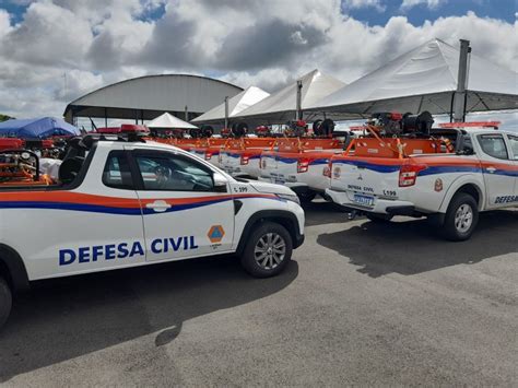 Interior Penápolis Tarcísio De Freitas Entrega 20 Viaturas Da Defesa Civil Do Estado A