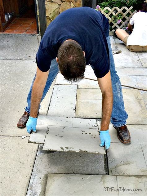 With all these outdoor projects that i'm posting lately i guess it's pretty obvious that i'm all about the arrival of spring. DIY STAMPED CONCRETE TILE TUTORIAL - Do-It-Yourself Fun Ideas | Diy stamped concrete, Diy ...
