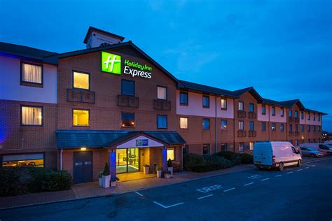 Holiday Inn Express Swansea East 59 ̶8̶8̶ Prices And Hotel Reviews