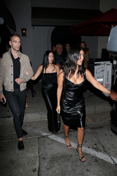 kourtney kardashian sexy cleavage at craig s restaurant in west hollywood hot celebs home