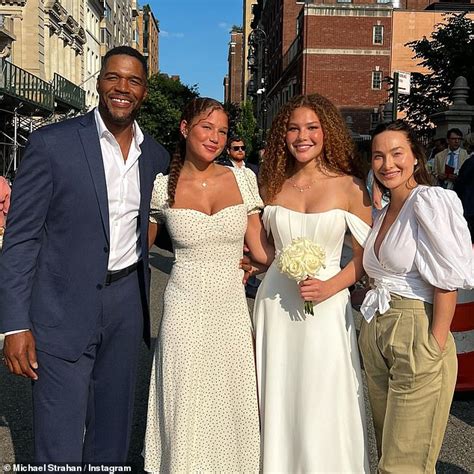 Michael Strahans Daughter Isabella 19 Reveals Shes Been Diagnosed