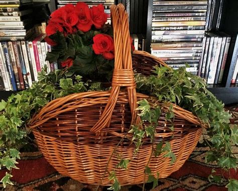 cestas con flores para eventos este verano