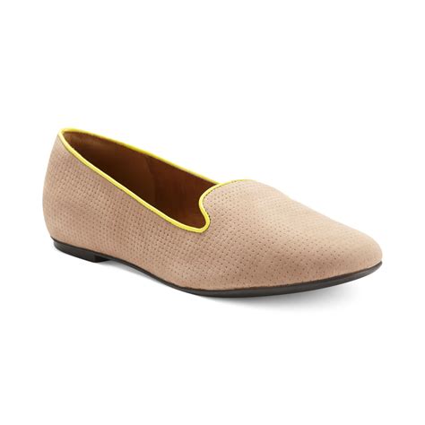 Clarks Womens Shoes Artisan Valley Smoking Flats In Tan Natural Lyst