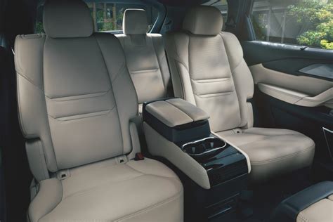 The Mazda Cx 9 Offers 2nd Row Captains Chairs To Give Your Occupants
