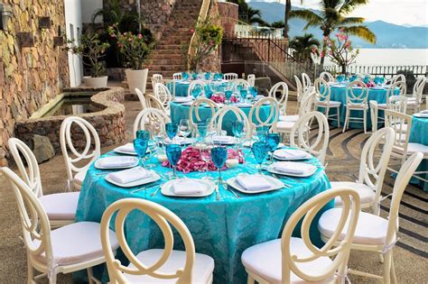 Working in advance will guarantee your desired chairs won't already be reserved, and you'll have time to plan logistics with the company. Banquet Chairs - Weddings & Corporate Events - Muebles ...