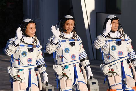 ‘space Dream China Astronauts Blast Off For New Space Station Space