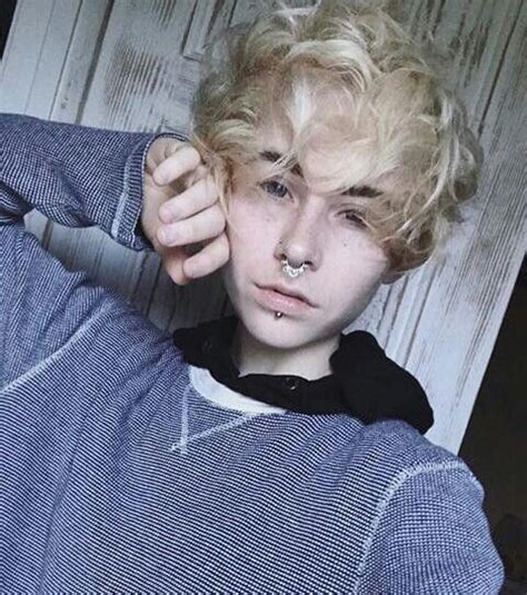 Eboy haircut with medium length wavy hair. @crypwolf on Instagram | Eboy hair, Undercut hairstyles ...