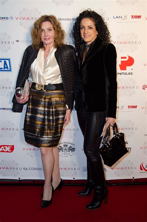 .analizamos a fondo, e incluso desmitificamos creencias y comportamientos que están profundamente arraigados en la sociedad, siempre al estilo de la controvertida raquel castillo e invitados. Perú está de moda. Raquel Bessudo, Desirée Navarro y ...