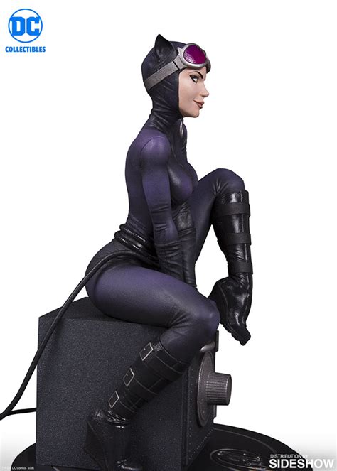 Info e Preordini DC Collectibles Catwoman DC Comics DC Cover Girls by Jöelle Jones Gokin