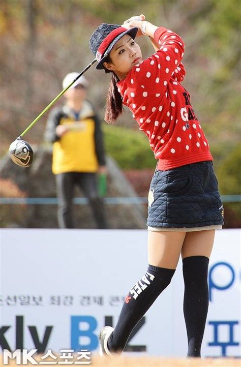 Blogging About The Korean Women Golfers On The Lpga Golf Outfits Women Golf Fashion Womens