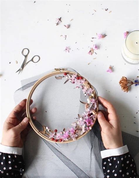 Free Tutorial How To Make Dried Flower Embroidery Hoop Art From