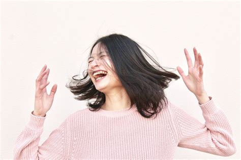 Laughter Therapy What Is It And How Is It Beneficial