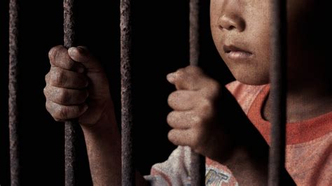 Miseinen dakedo kodomo ja nai; Beyond juvenile delinquency: Why children break the law