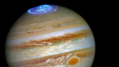 Snapshots From The Juno Showed Unusual Tracks Of Io And Ganymede In The