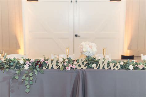 +26 Wedding Head Table Decor References